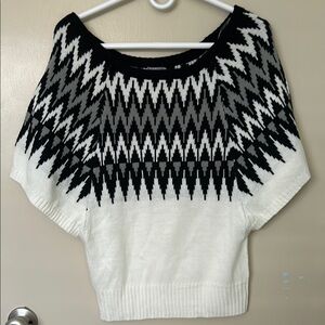 Black and White Patterned Women's Sweater